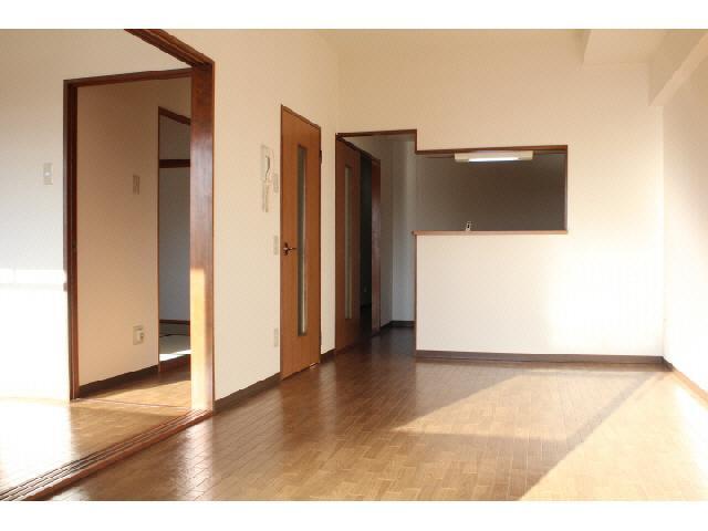 Living and room