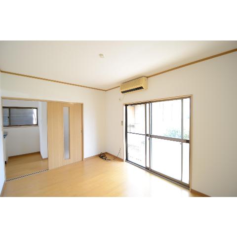 Living and room