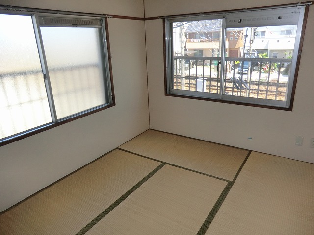 Living and room