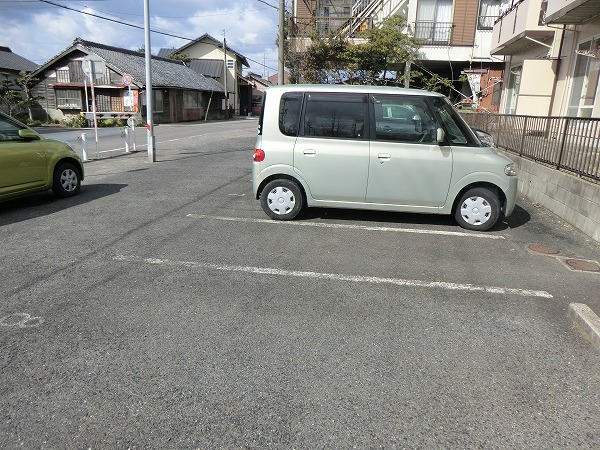 Parking lot