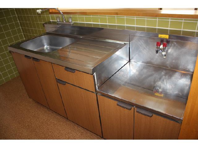 Kitchen. Isomorphic type