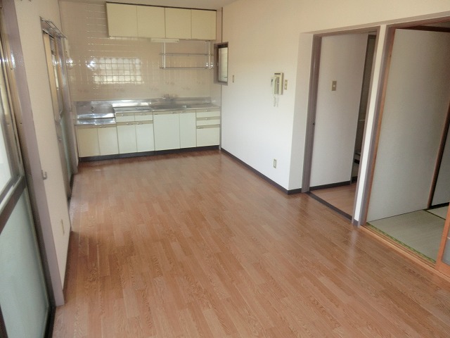 Living and room