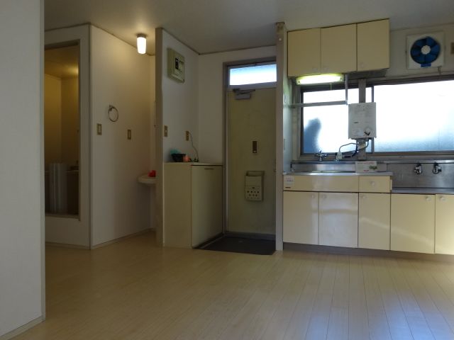 Living and room. Dining space