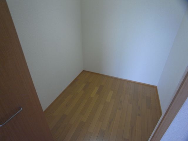 Receipt. It is a walk-in closet that can store plenty