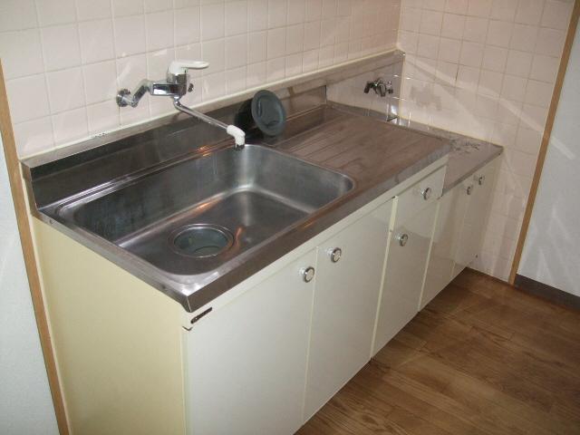 Kitchen. Isomorphic type