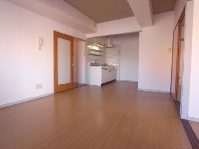 Living and room