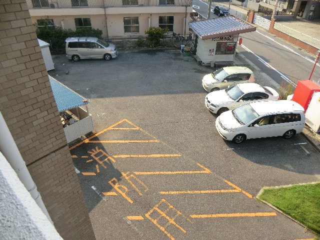 Parking lot