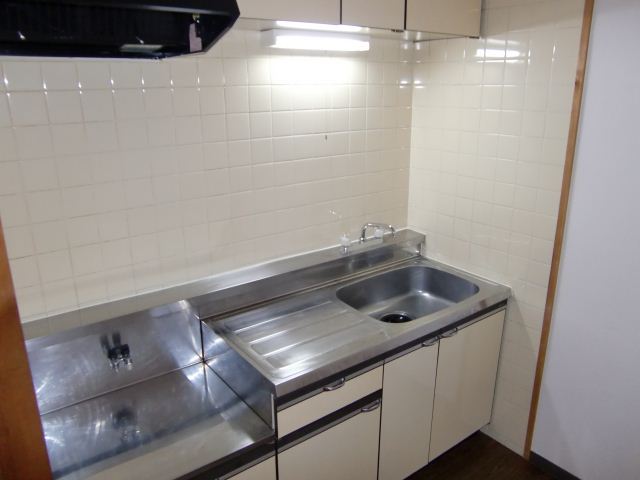 Kitchen. This flooring with a warmth of wood