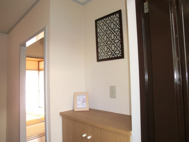 Other room space. Entrance