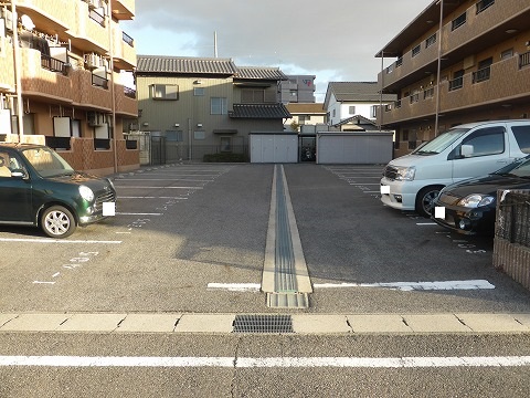 Parking lot