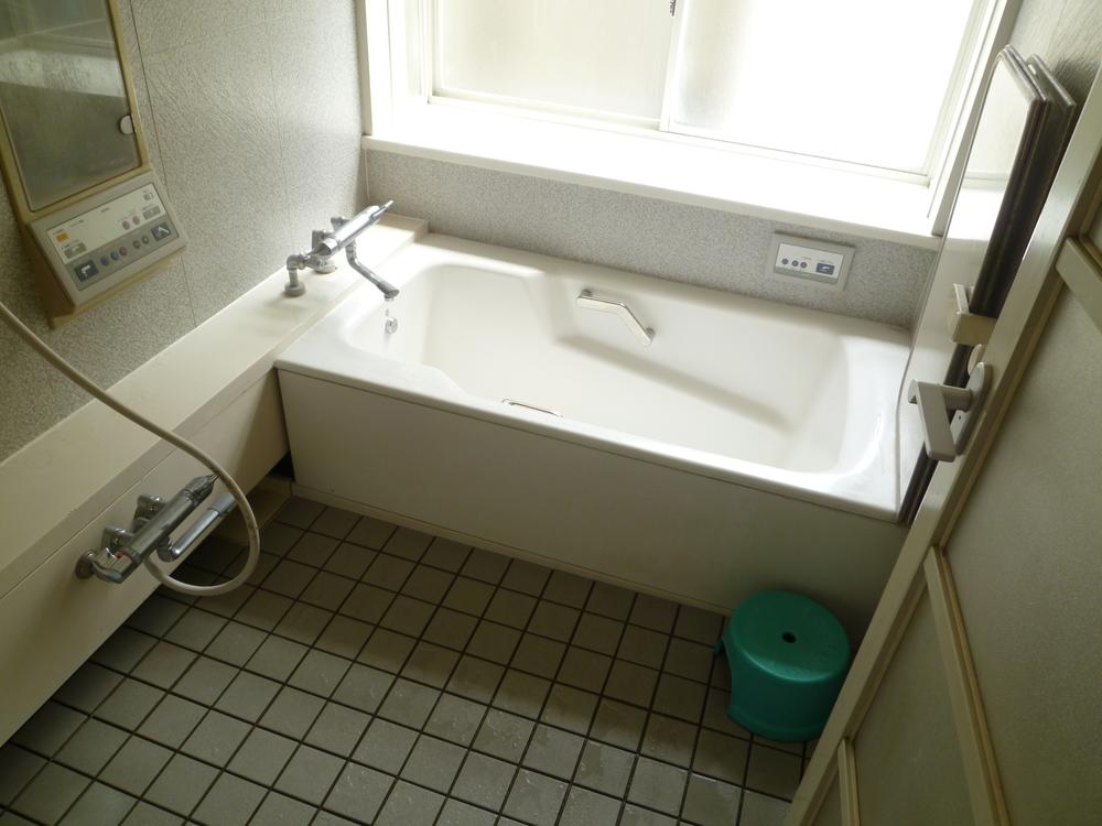 Bathroom. Indoor (June 2013) Shooting