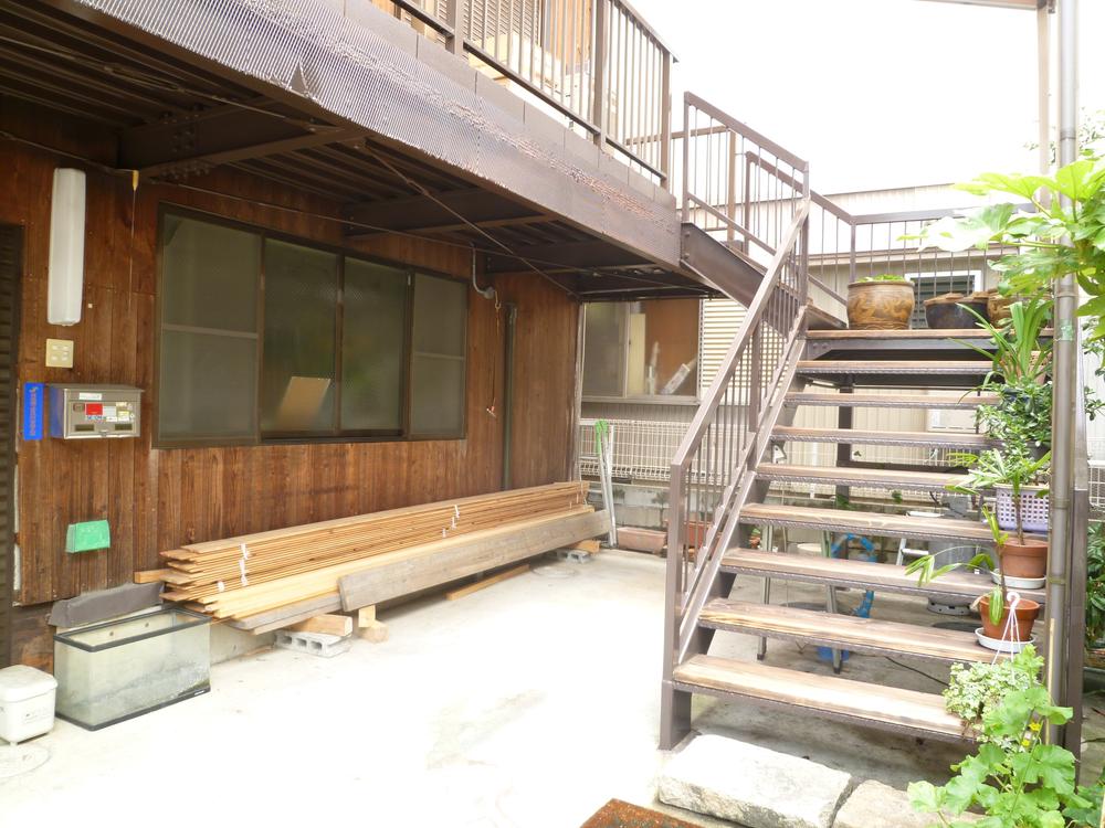 Other local. Local (June 2013) Shooting