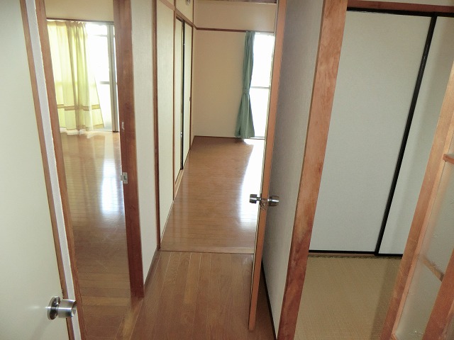 Living and room