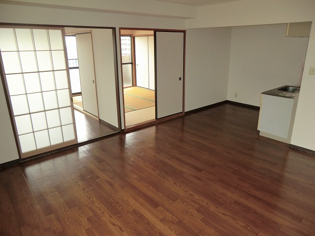 Living and room