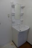 Washroom. Shampoo dresser