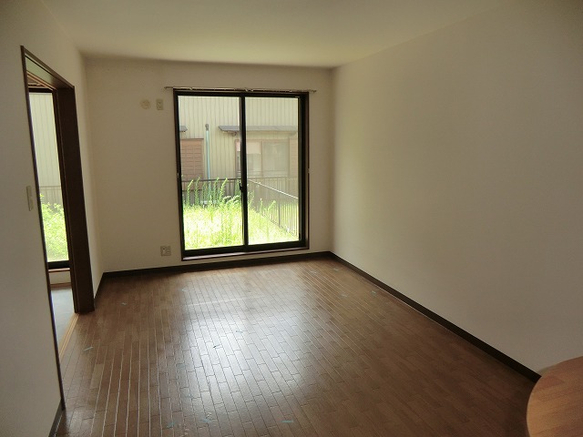 Living and room