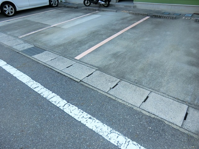 Parking lot