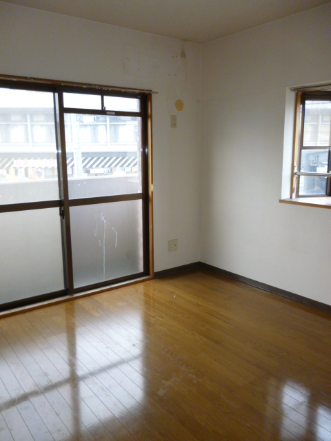 Other room space. bedroom