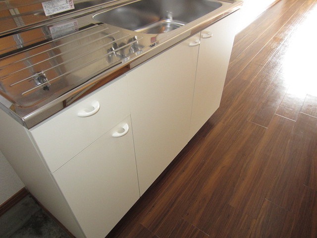 Kitchen. Kitchen storage
