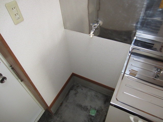 Other. Washing machine in the room