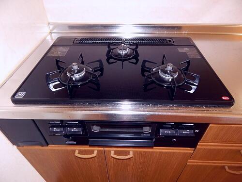 Kitchen. Stove