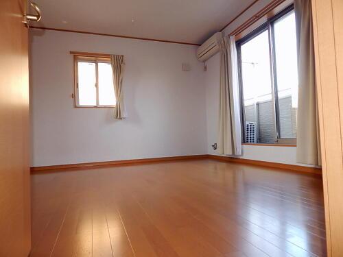 Non-living room. Western-style 1