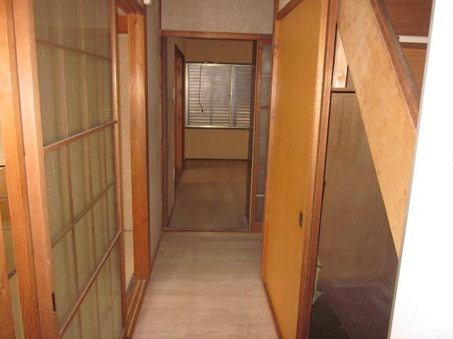 Other introspection. Indoor (12 May 2013) Shooting Middle corridor