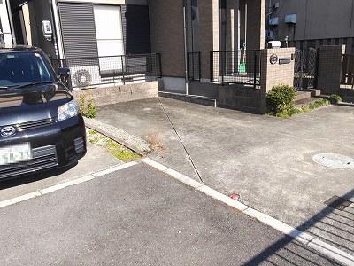 Parking lot. Parking two Allowed (depending on the model)