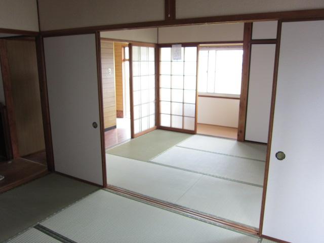 Non-living room. Local (October 11, 2013) Shooting