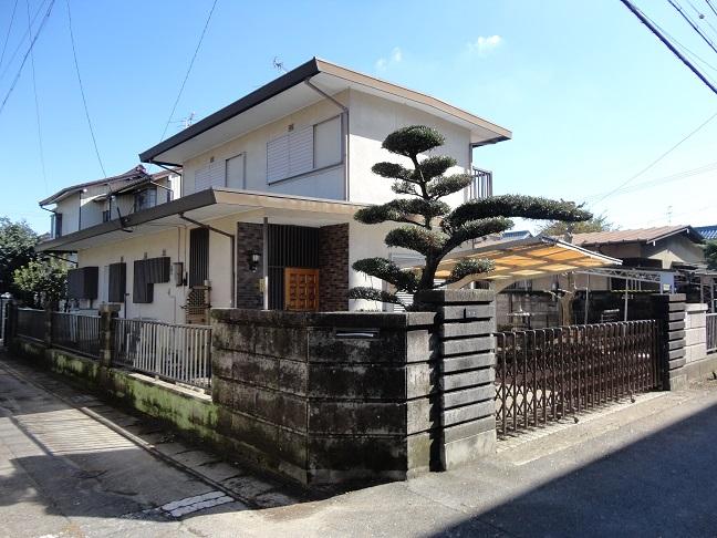 Local appearance photo. Local (10 May 2013) Shooting