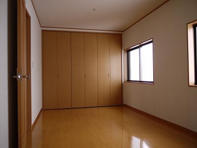 Non-living room. 2 Kaikyoshitsu