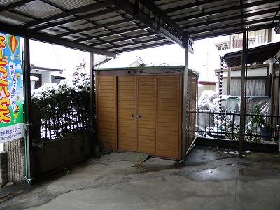 Parking lot. There storeroom in the car space
