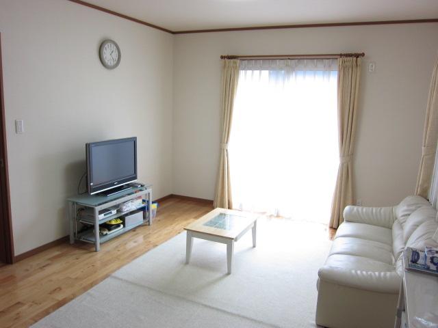 Living. Local (September 23, 2013) Shooting