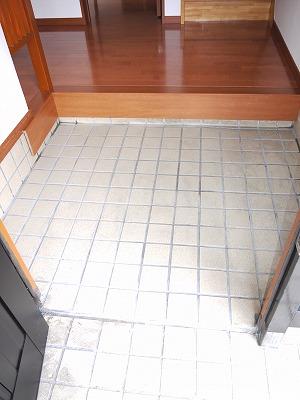 Entrance. Your favorite shoe box Please installation