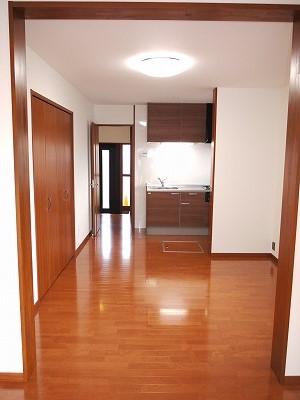 Living. Shooting than living south