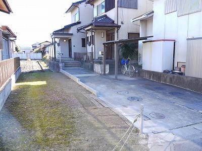 Parking lot. Column two (depending on model)