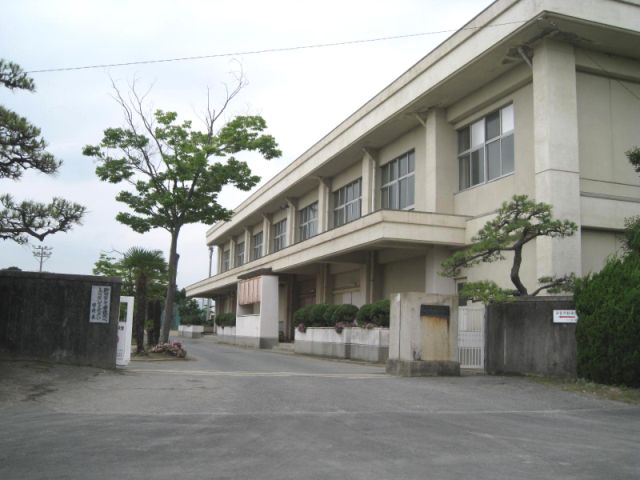 Junior high school. City Osato until junior high school (junior high school) 690m