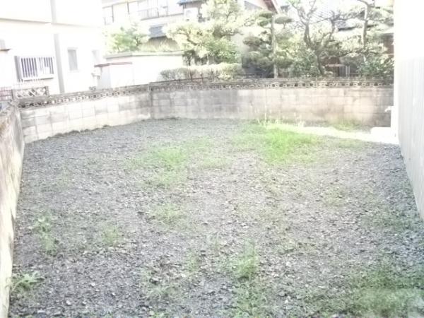 Local appearance photo. So we have the west garden spacious, How is it, such as home garden.