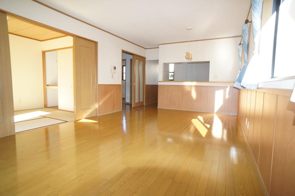 Living. LDK about 18 Pledge