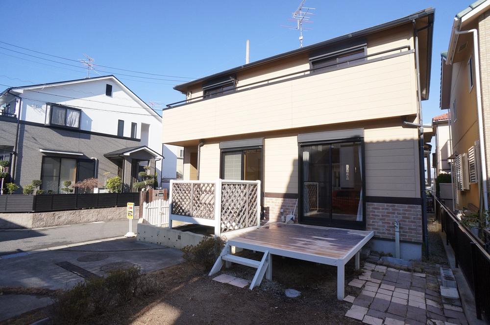 Local appearance photo. Local (12 May 2013) Shooting