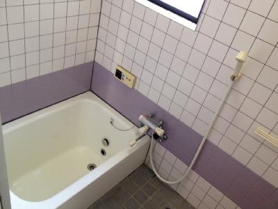 Bathroom. Indoor (11 May 2013) Shooting