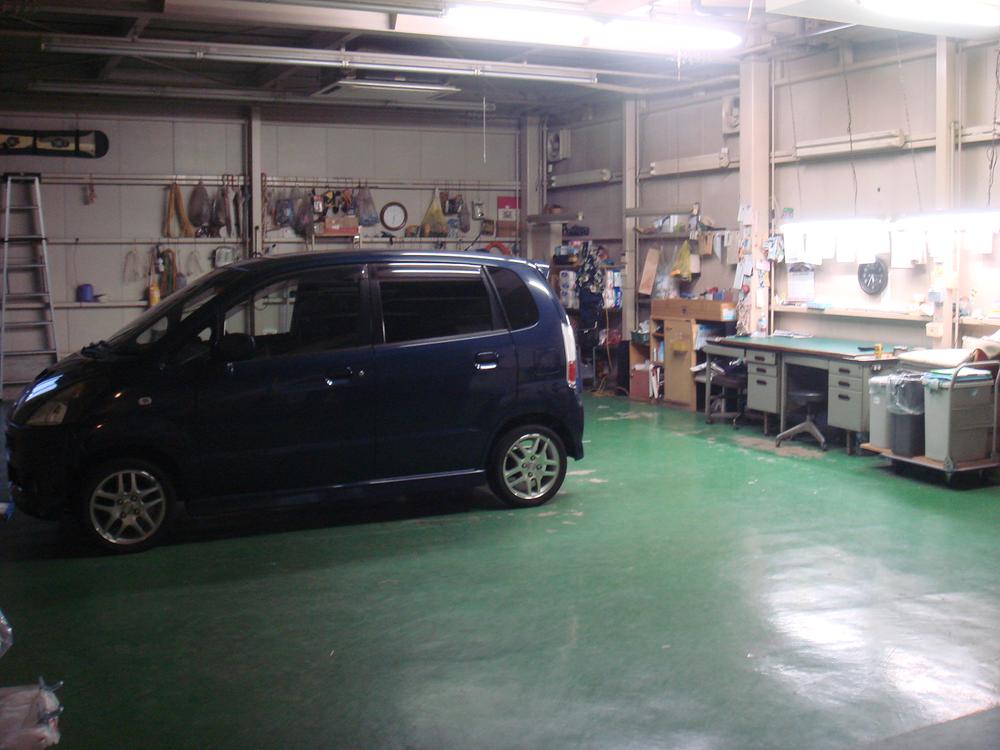 Other introspection. Workshop About 30 square meters