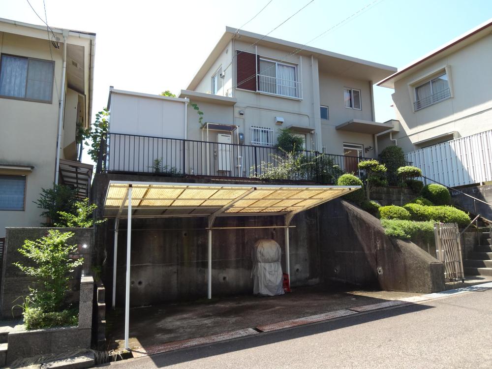 Local photos, including front road. Local (September 2013) Shooting