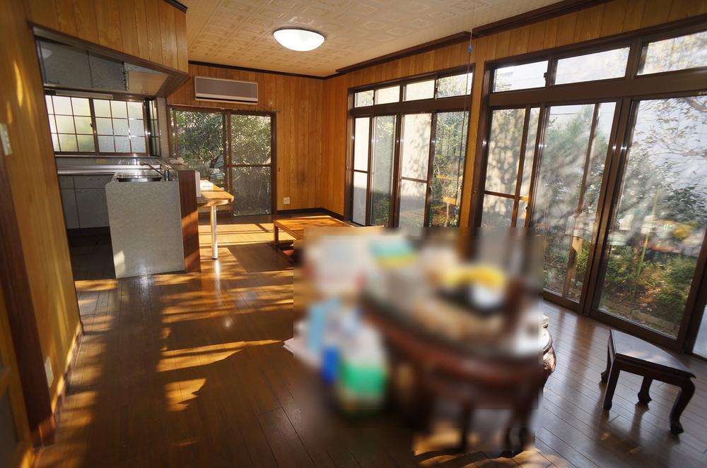 Living. Bright living room with a sense of openness