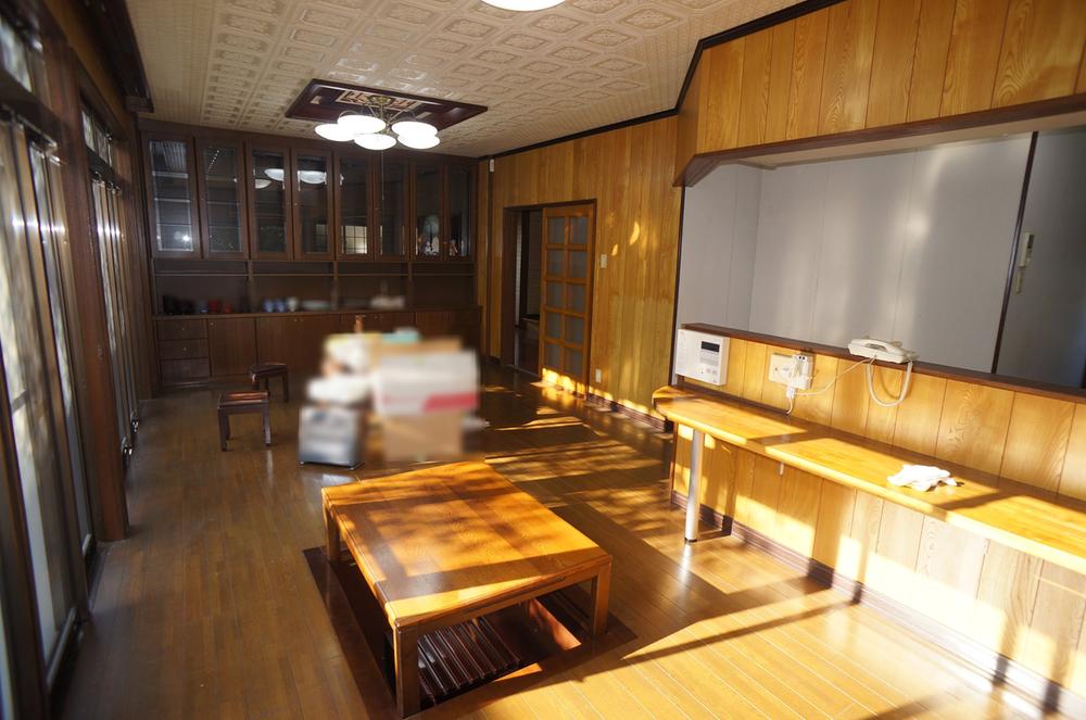 Living. LDK about 20 Pledge