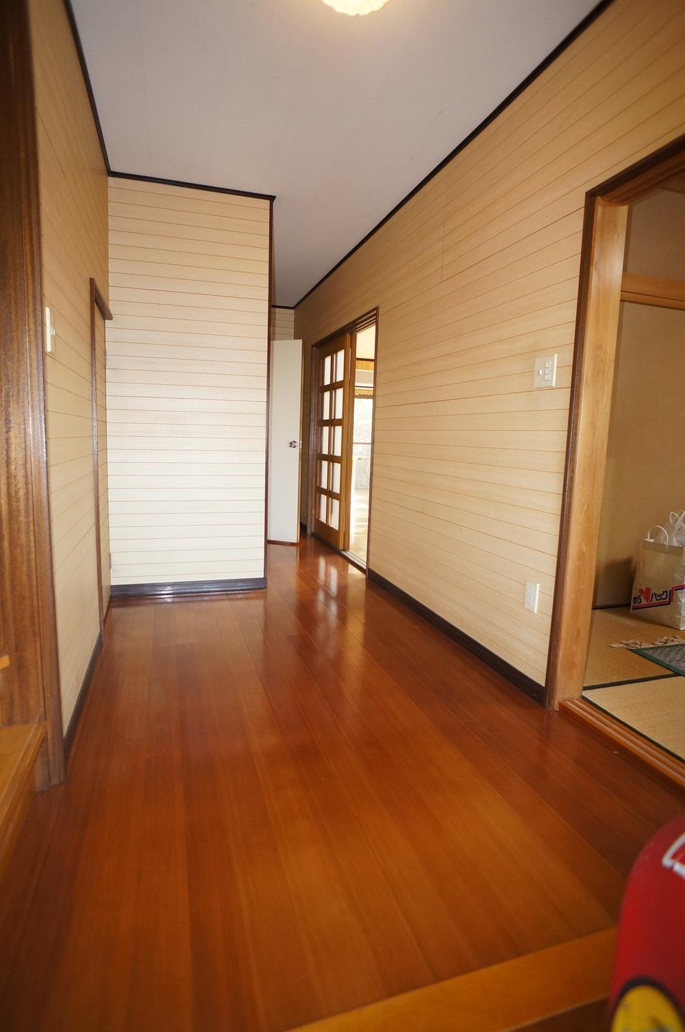 Entrance. Entrance hall