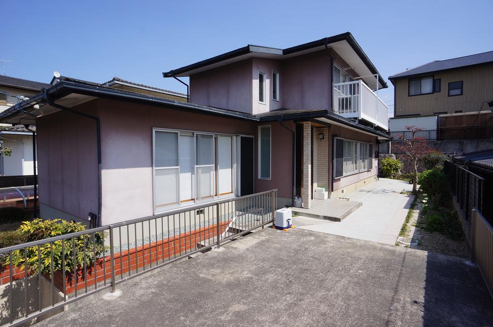 Local appearance photo. Local (April 2013) Shooting