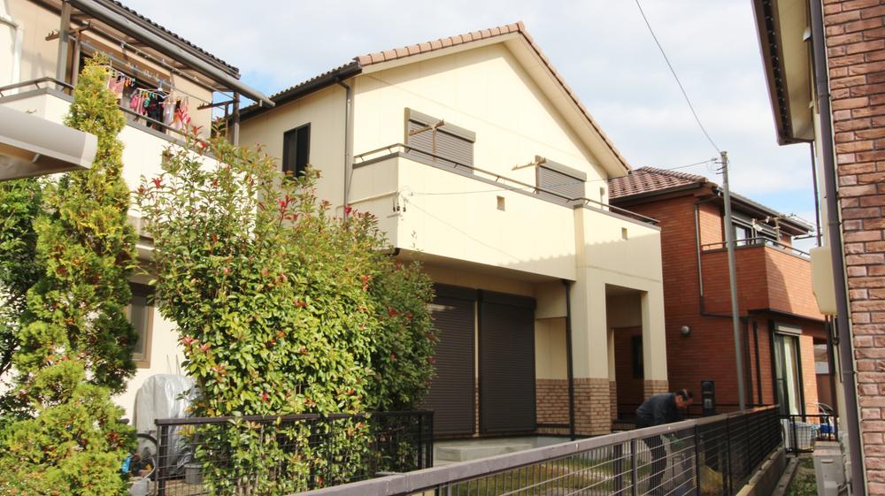 Local appearance photo. Local (11 May 2013) Shooting