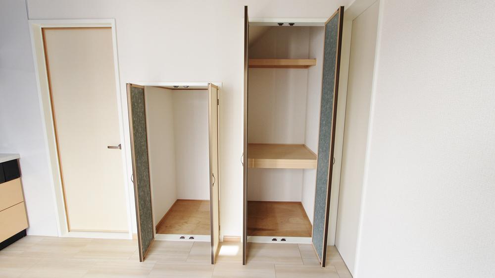 Receipt. Indoor (11 May 2013) Shooting It is housed in the dining kitchen.