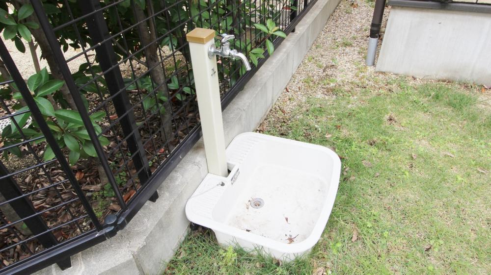 Other Equipment. Convenient watering plug in care of the car wash and your garden